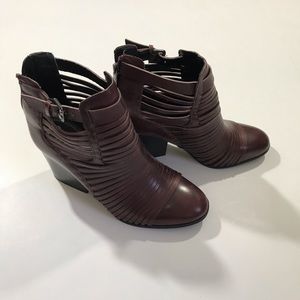 *LAST CALL* Circus by Sam Edelman